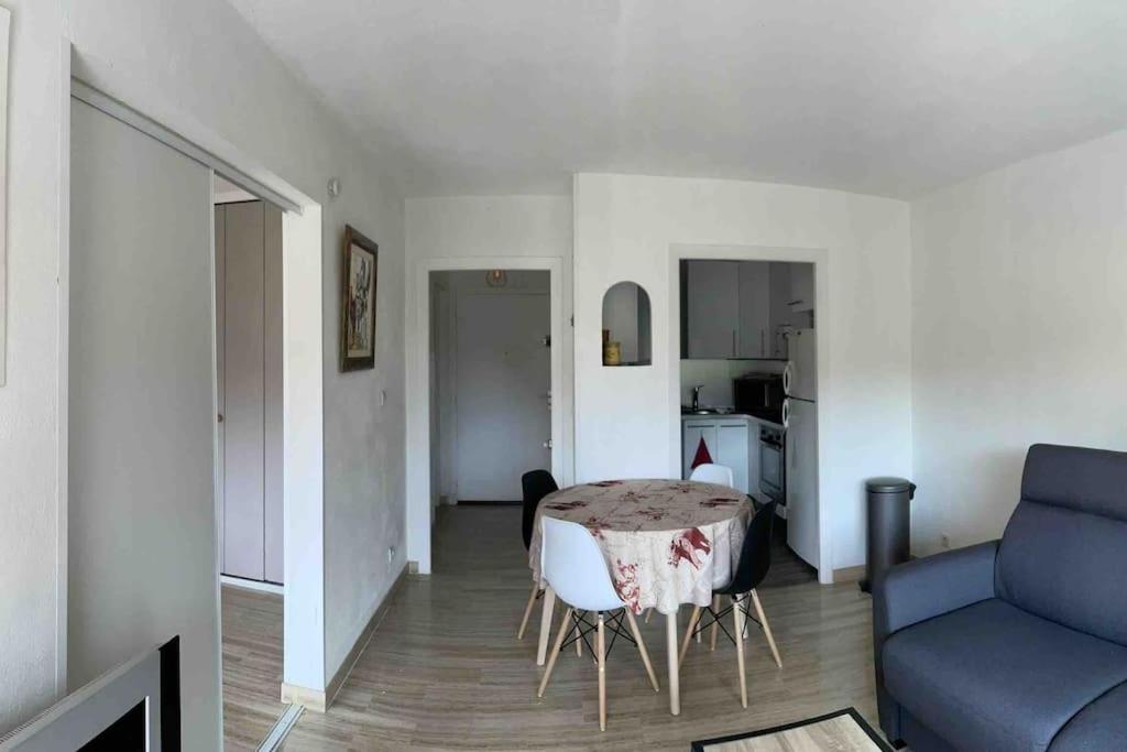 Appartement 2 Pieces 6Mn A Pied Du Centre Vence Buitenkant foto
