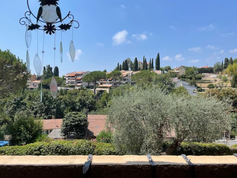 Appartement 2 Pieces 6Mn A Pied Du Centre Vence Buitenkant foto
